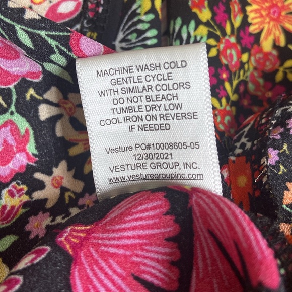 STATUS BY CHENAULT FLORAL MIDI DRESS. [SIZE: MEDIUM] - Picture 6 of 6